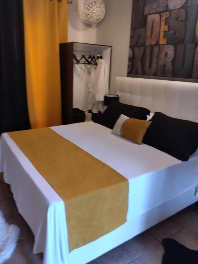 Machi Rooms Patitírion Exteriér fotografie