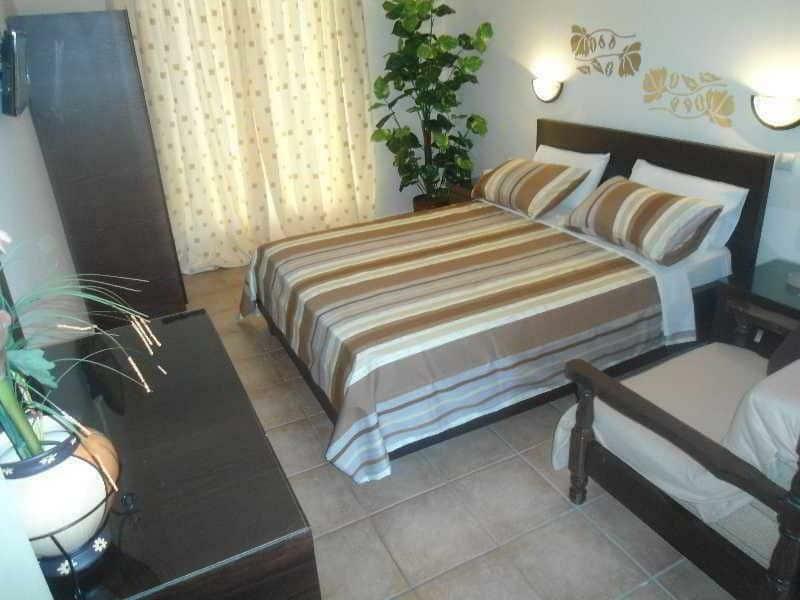 Machi Rooms Patitírion Exteriér fotografie